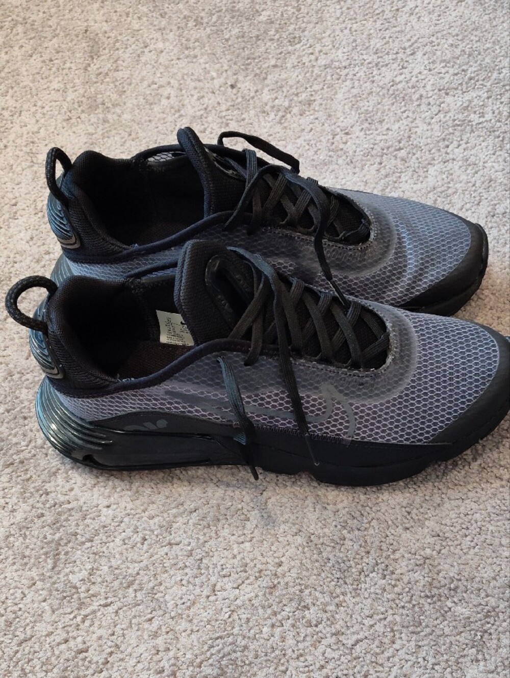 Nike Women's Athletic Low-Top Sneakers in Gray and Black - Picture 4 of 9